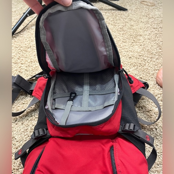Camelbak Lobo Hydration Backpack - Red - No Bladder - USED - Picture 5 of 9